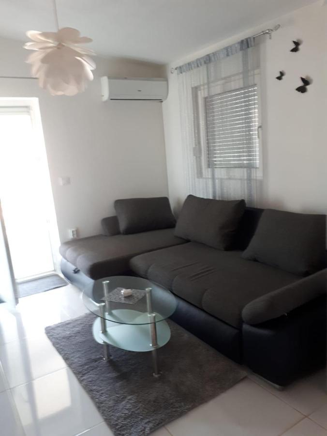 Apartmani Plesa Vir Esterno foto